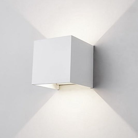 APPLIQUE CUBO LED  BIANCA DOPPIA EMISSIONE LUCE